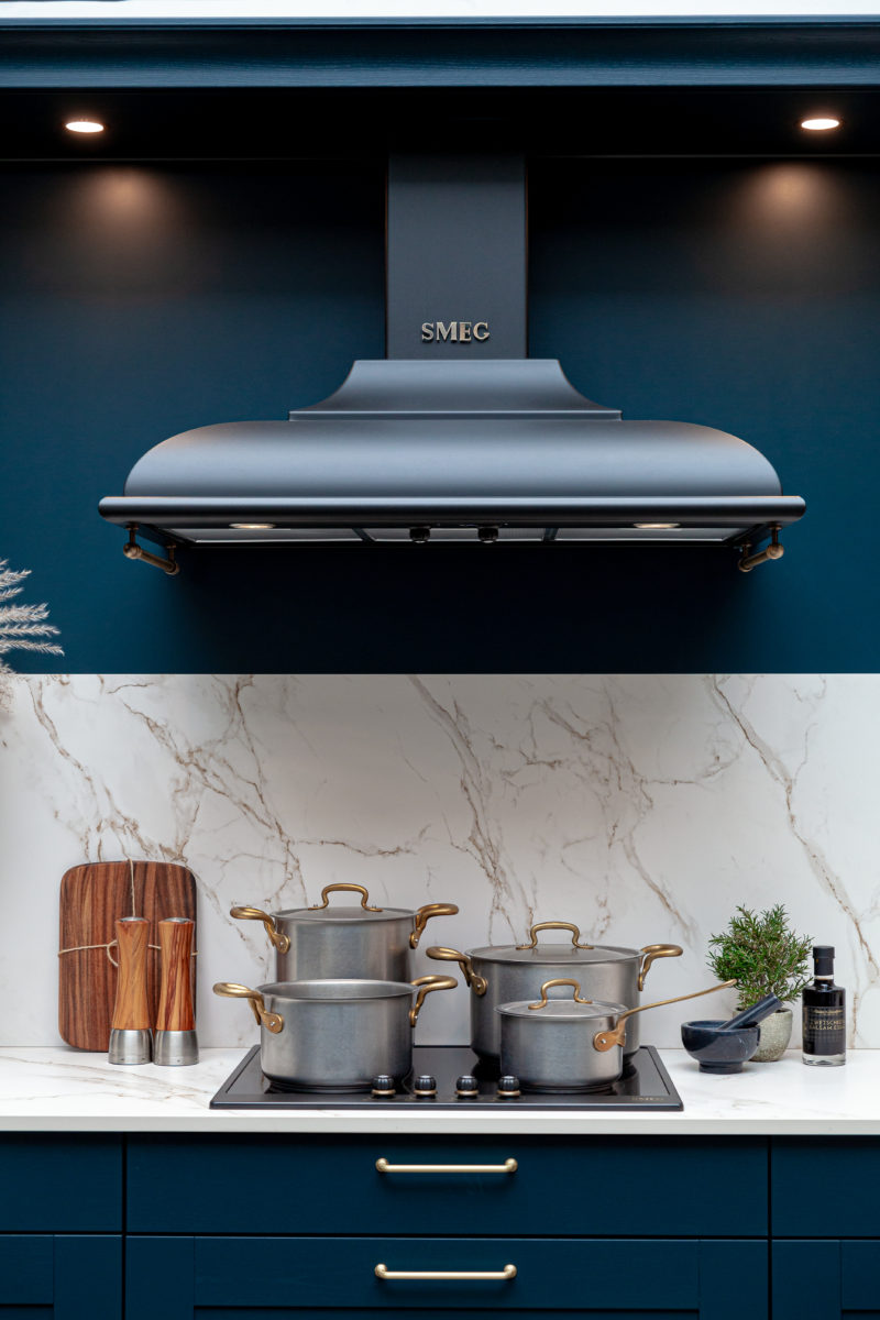 Kochfeld ohne Dunstabzugshaube: Cleverer Platzsparer oder gefährlicher Trend?