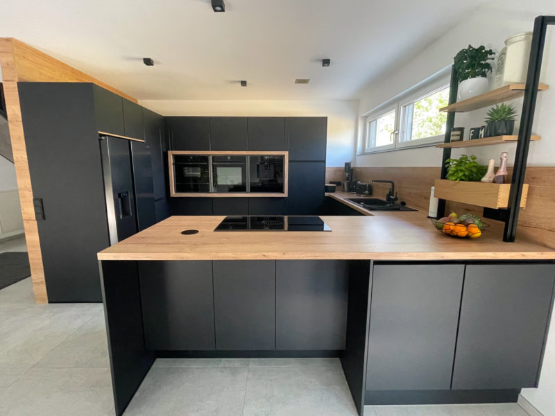 Black Beauty – schwarze Küchen und ihre Schönheit