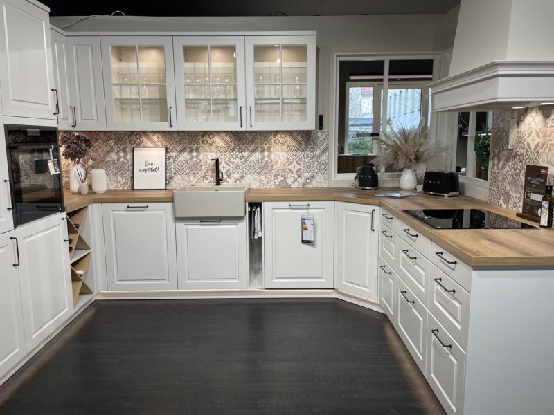 Landhaus Ausstellungküche in unserer Küchenausstellung Leipzig