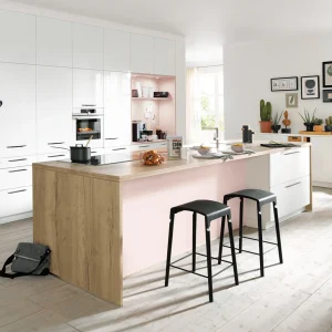 Xristina Fino Gloss 03